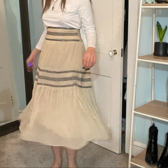 Pale Cream Skirt - Picture 4 of 8